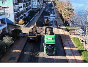 Gölcük Halıdere Kıyı Caddesi’ne kapsamlı yenileme