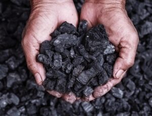 IEA: Küresel kömür talebi bu yıl rekor seviyeye ulaştı ancak 2030’a kadar düşüşe geçecek