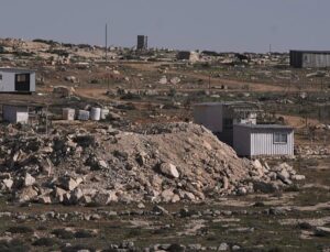 Israel’s defence minister walks back pledge to establish Gaza settlements