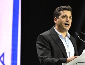 İsrailli Bakan Suriye ile savaşı işaret etti