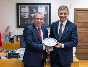 İzmir-Macaristan sınırında “kardeş kent” bağının temelleri atıldı