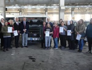 Kadınlara Güç Katan Araba Bakım Kursu Tamamlandı