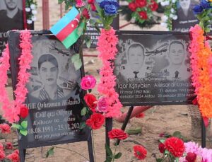 Kazakh city of Aktau recalls the Azerbaijan Airlines crash one year on