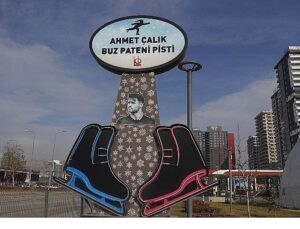 Keçiören’de Fiyatsız Buz Pateni Keyfi Ağır İlgi Görüyor