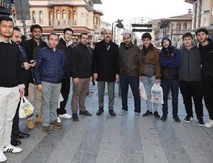 Lider Altay, Şeb-i Arus Aktiflikleri İçin Konya’ya Gelen Konuklarla ve Esnafla Buluştu