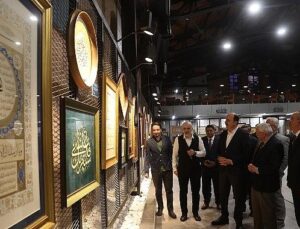 Lider Altay, Şeb-i Arus Haftası Kapsamında Açılan Stantlara Konyalıları Davet Etti