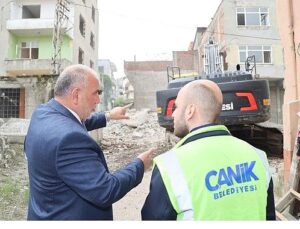 Lider Sandıkçı’dan Eser ve Hizmet Vurgusu: İnançlı Hayat Alanları, Yeni Yollar, Çağdaş Parklar