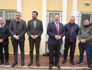 Lider Topuz Yeni Yıl Öncesi Çalışanlarla Bir Ortaya Geldi