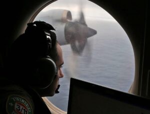 Malaysian authorities announce deep-sea search for MH370 will resume 30 December