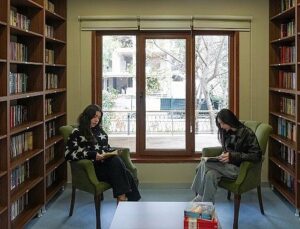 Maltepe Belediyesi, kütüphane ve çalışma alanlarıyla öğrencilerin yanında