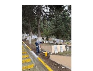 Mezarlıklarda durmaksızın çalışmaya devam