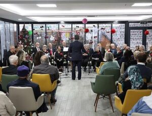 Nilüfer’de yaşlılar yeni yılı coşkuyla karşıladı