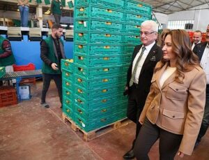 Özdemir, “Finike’nin gereksinimleri doğrultusunda yatırımlarımız sürüyor”