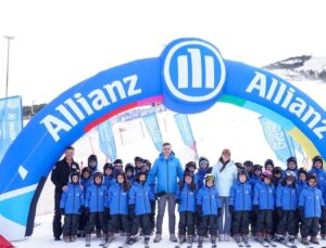 Palandöken’de Kız Çocuklarını Kayak Sporuyla Tanıştırdı 