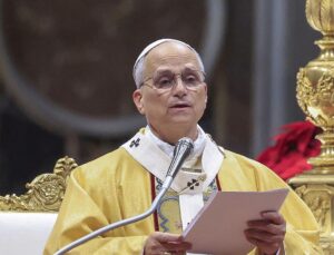 Papa 14. Leo, Vatikan’da ilk kez Noel ayini yönetti