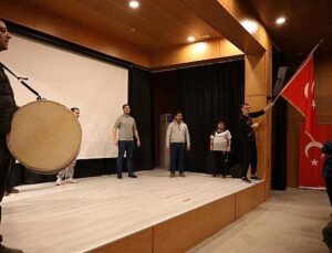 Pürüzleri aşan adımlar sahneye taşınıyor