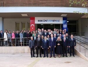Rektör Prof. Dr. Budak, “Bu muvaffakiyet Ege Üniversitesi ailesinin topyekûn uğraşının ürünüdür”