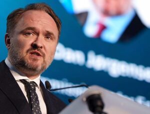 Russian gas and oil in Europe are done for good, Energy Commissioner tells Euronews