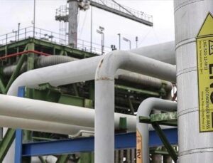 Rusya, 100 milyon tonluk LNG hedefini erteledi