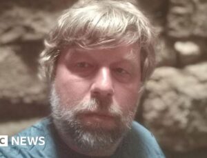 Should a top Russian archaeologist face trial for digging in occupied Crimea?