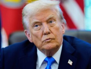 Trump, ulusa seslendi: Ekonomimizi yıkımın eşiğinden geri getiriyoruz