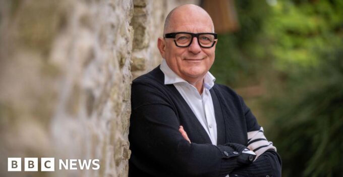 TV architect Hugh Wallace dies, aged 68