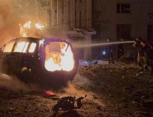 Ukraine seeks ‘dignified peace’ as Russian strikes kill one and injure 15