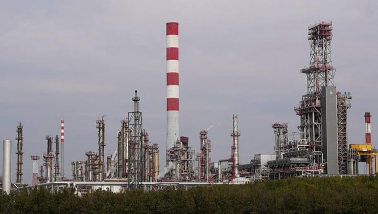 US denies operating license to Serbia’s Russian-owned oil refinery