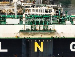 Yaptırımlar Rus LNG’sini vurdu: İhracat 2025’te geriledi