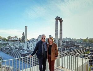 Zülfü Livaneli Didim’de: Tarihin, Kültürün ve İdeolojinin İzinde Manalı Ziyaret