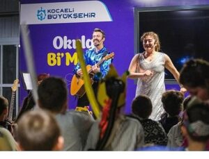 105 bin ziyaretçi, “Okula Bi’ Mola’da” bilimle buluştu