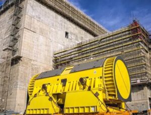 Akkuyu NGS’nin 2. Güç Ünitesi’nde Turbojeneratör Statoru Kuruldu