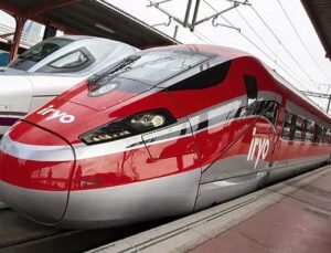 At least 5 dead after two Spanish high-speed trains collide in Cordoba