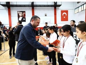 Balçova’daki Spor Turnuvasında Ortak Duruş: “Elinizi Zorbalığa Değil, Dostluğa Kaldırın”