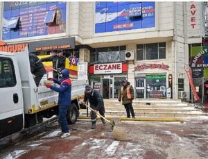 Beylikdüzü Belediyesi Kar Yağışına Karşı Alanda