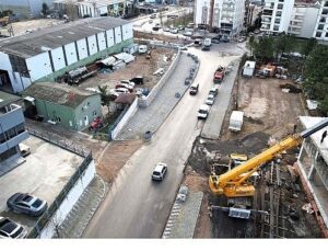 Bir neşter de Ahmet Penbegüllü Bulvarı’na