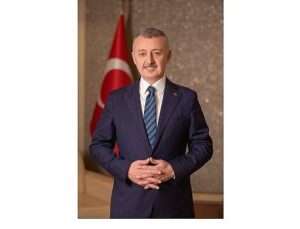 Büyükakın, öğretmen ve öğrencileri tebrik etti