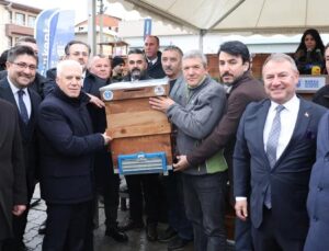 Büyükşehir’den Dağ Yöresine Arı Kovanı Desteği