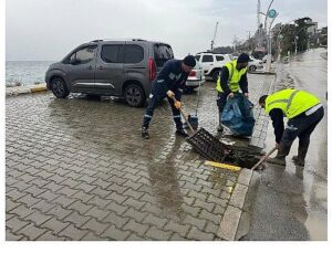 Büyükşehir’den fırtına sonrası büyük paklık