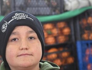 Çarşamba Pazarı Esnafına Eldiven ve Bere Takviyesi