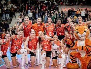 Eczacıbaşı Dynavit, Olympiacos karşısında 3-0 galip