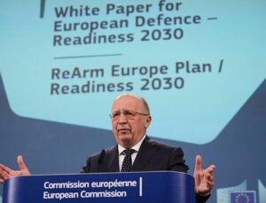 Europe can defend itself but cannot replace US nuclear umbrella, Kubilius tells Euronews