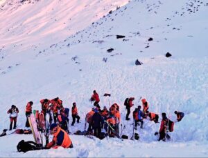 Five skiers killed in pair of avalanches in the Alpine regions of western Austria