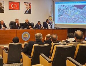 Gölcüklü Muhtarlar Yatırımlar Hakkında Bilgilendirildi