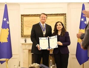 HASAN ARAT’A KOSOVA’dan BÜYÜK ONUR