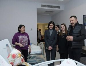 Hastanede Yeni Yıl Ziyareti