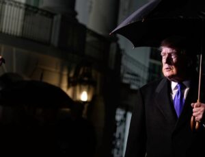 ‘I suggest they make a deal now before it is too late’ says Trump as he threatens Cuba