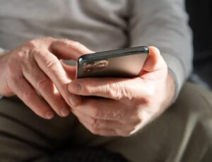 İkinci Baharını Arayan Yaşlılar Romantizm Dolandırıcılığı ile Birikimlerini Kaybediyor