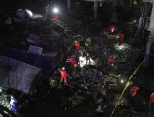 Israel strikes multiple sites in southern Lebanon ahead of key government disarmament meeting