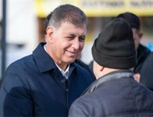 İzmir’de emekli yurttaşın imdadına Büyükşehir yetişiyor